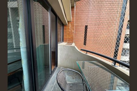 Studio para alugar com 42m², 1 quarto e 1 vaga Studio para alugar com 42m², 1 quarto e 1 vagaSacada