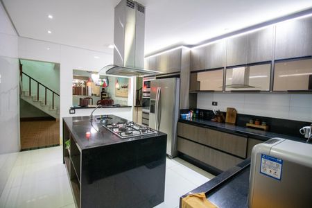 Casa à venda com 200m², 4 quartos e 4 vagas Casa à venda com 200m², 4 quartos e 4 vagasCozinha