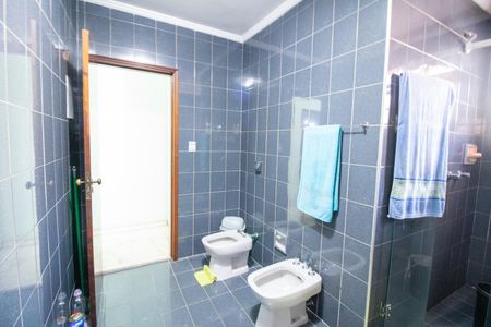 Casa à venda com 200m², 4 quartos e 4 vagas Casa à venda com 200m², 4 quartos e 4 vagasBanheiro 3