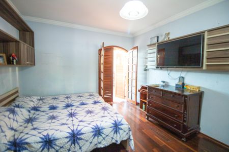 Casa à venda com 200m², 4 quartos e 4 vagas Casa à venda com 200m², 4 quartos e 4 vagasQuarto 3