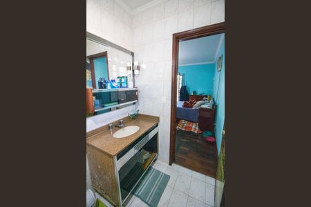 Casa à venda com 200m², 4 quartos e 4 vagas Casa à venda com 200m², 4 quartos e 4 vagasBanheiro da Suíte