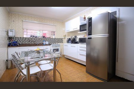 Casa à venda com 100m², 2 quartos e 2 vagasCozinha