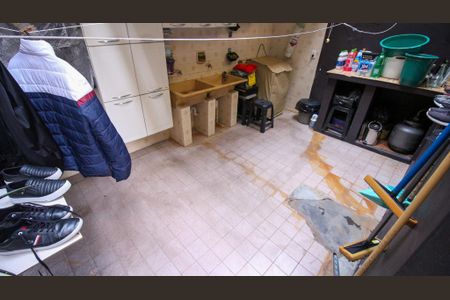 Casa à venda com 100m², 2 quartos e 2 vagasÁrea de Serviço