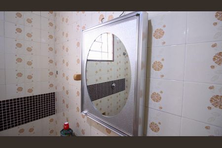 Casa à venda com 100m², 2 quartos e 2 vagasBanheiro Social 1