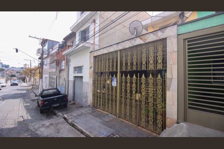 Casa à venda com 100m², 2 quartos e 2 vagasFachada