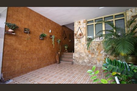 Casa à venda com 100m², 2 quartos e 2 vagasÁrea comum