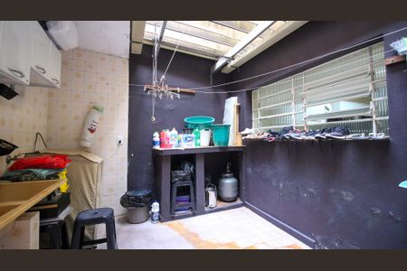 Casa à venda com 100m², 2 quartos e 2 vagasÁrea de Serviço