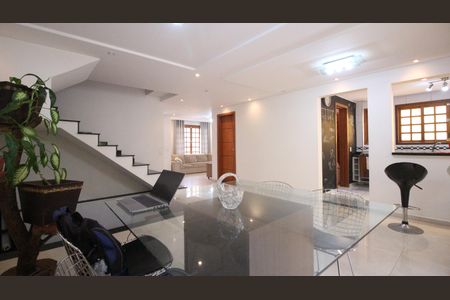 Casa à venda com 245m², 4 quartos e 6 vagasSala de Jantar