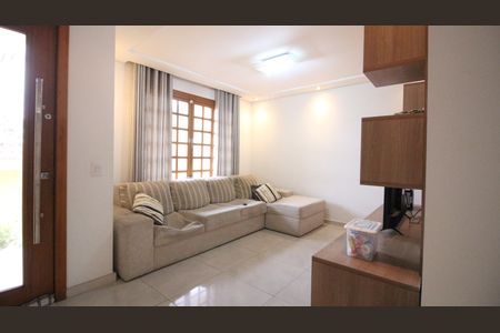 Sala de casa à venda com 4 quartos, 245m² em Vila Lucia, São Paulo