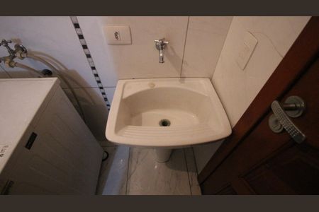 Casa à venda com 245m², 4 quartos e 6 vagasÁrea de Serviço