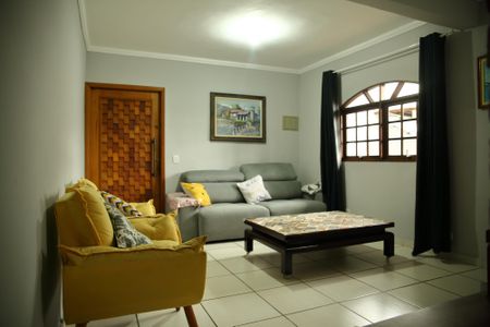 Sala de casa para alugar com 3 quartos, 200m² em Chácara Royal Park, São Bernardo do Campo