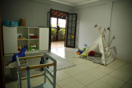 Casa para alugar com 200m², 3 quartos e 2 vagasSala 3