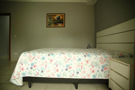 Casa para alugar com 200m², 3 quartos e 2 vagasSuíte 2