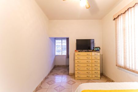 Casa à venda com 128m², 3 quartos e 2 vagas Casa à venda com 128m², 3 quartos e 2 vagas Suíte