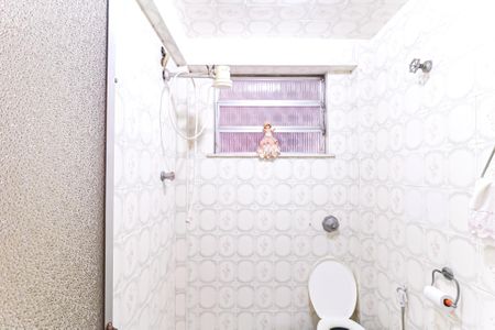 Casa à venda com 128m², 3 quartos e 2 vagas Casa à venda com 128m², 3 quartos e 2 vagasBanheiro da Suíte