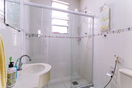 Casa à venda com 128m², 3 quartos e 2 vagas Casa à venda com 128m², 3 quartos e 2 vagasBanheiro Social