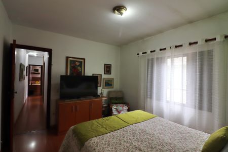 Casa à venda com 165m², 3 quartos e 2 vagasSuíte