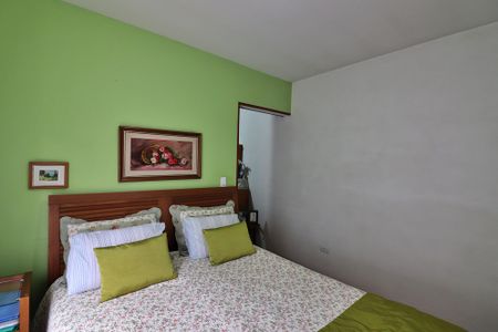 Casa à venda com 165m², 3 quartos e 2 vagasSuíte