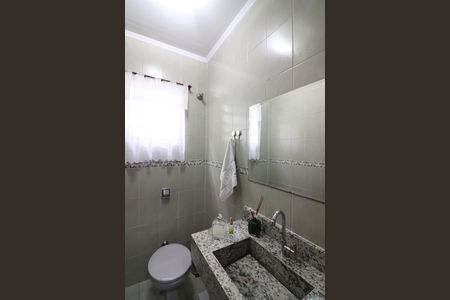 Casa à venda com 165m², 3 quartos e 2 vagasLavabo