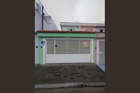 Casa à venda com 165m², 3 quartos e 2 vagasFachada