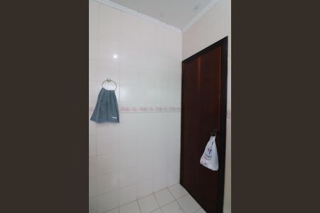 Casa à venda com 165m², 3 quartos e 2 vagasBanheiro da Suíte