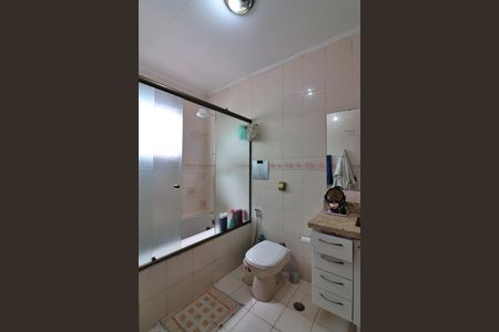 Casa à venda com 165m², 3 quartos e 2 vagasBanheiro da Suíte