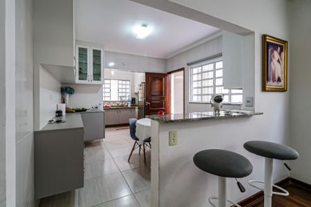 Casa à venda com 161m², 3 quartos e 3 vagas Casa à venda com 161m², 3 quartos e 3 vagasCozinha