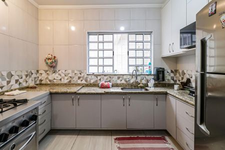 Casa à venda com 161m², 3 quartos e 3 vagas Casa à venda com 161m², 3 quartos e 3 vagasCozinha