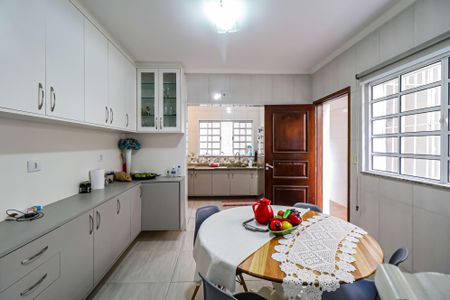 Casa à venda com 161m², 3 quartos e 3 vagas Casa à venda com 161m², 3 quartos e 3 vagasCozinha