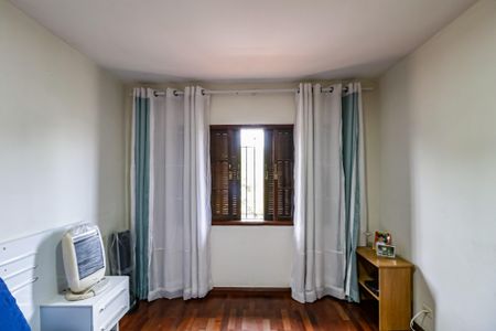 Casa à venda com 161m², 3 quartos e 3 vagas Casa à venda com 161m², 3 quartos e 3 vagasSuite