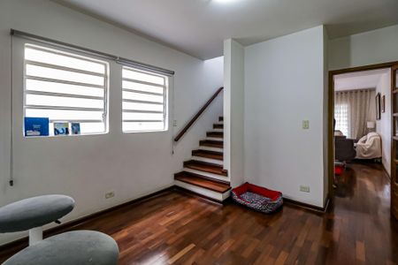 Casa à venda com 161m², 3 quartos e 3 vagas Casa à venda com 161m², 3 quartos e 3 vagasCopa