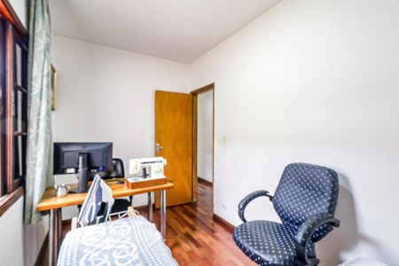 Casa à venda com 161m², 3 quartos e 3 vagas Casa à venda com 161m², 3 quartos e 3 vagasQuarto 02