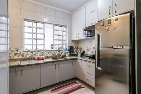 Casa à venda com 161m², 3 quartos e 3 vagas Casa à venda com 161m², 3 quartos e 3 vagasCozinha