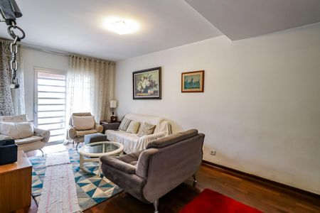 Casa à venda com 161m², 3 quartos e 3 vagas Casa à venda com 161m², 3 quartos e 3 vagasSala