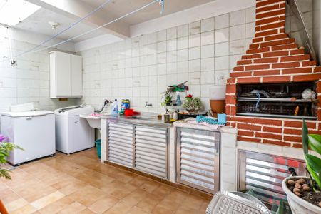 Casa à venda com 161m², 3 quartos e 3 vagas Casa à venda com 161m², 3 quartos e 3 vagasChurrasqueira