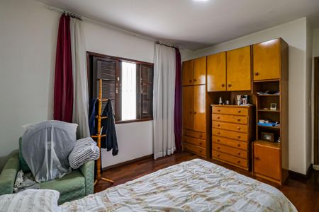 Casa à venda com 161m², 3 quartos e 3 vagas Casa à venda com 161m², 3 quartos e 3 vagasQuarto 01