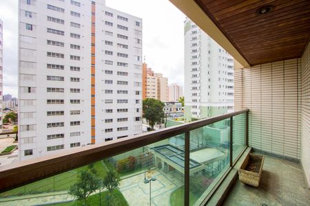 Apartamento à venda com 218m², 4 quartos e 5 vagasVaranda do Quarto