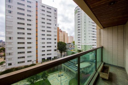 Apartamento à venda com 218m², 4 quartos e 5 vagasVaranda  Suíte 3