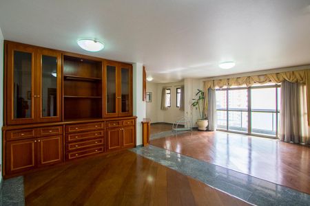 Sala de apartamento à venda com 4 quartos, 218m² em Vila Bastos, Santo André