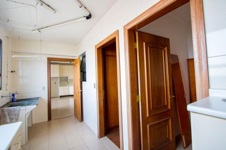 Apartamento à venda com 218m², 4 quartos e 5 vagasÁrea de serviço