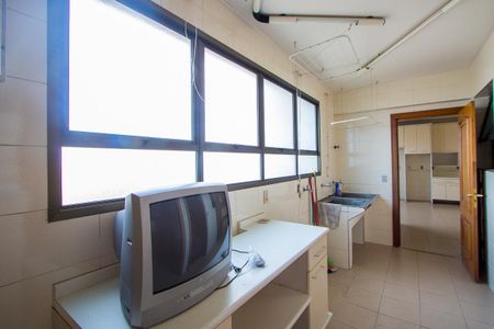 Apartamento à venda com 218m², 4 quartos e 5 vagasÁrea de serviço