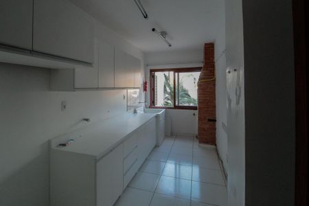 Casa à venda com 344m², 6 quartos e 5 vagasCozinha 2