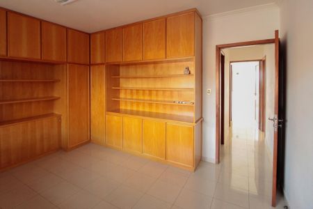 Casa à venda com 344m², 6 quartos e 5 vagasQuarto 1