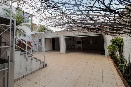 Casa à venda com 344m², 6 quartos e 5 vagasQuintal