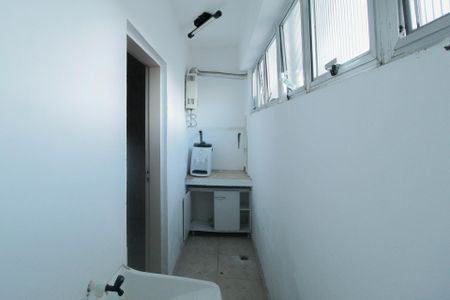 Casa à venda com 344m², 6 quartos e 5 vagasÁrea de Serviço