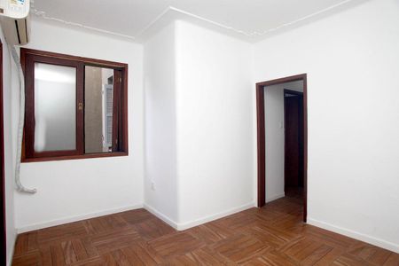 Sala de apartamento para alugar com 3 quartos, 79m² em Auxiliadora, Porto Alegre