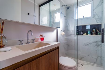 Apartamento à venda com 95m², 2 quartos e 2 vagasBanheiro da Suíte 2