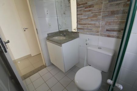 Apartamento para alugar com 69m², 3 quartos e 1 vaga Apartamento para alugar com 69m², 3 quartos e 1 vagaBanheiro da Suíte