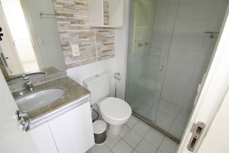 Apartamento para alugar com 69m², 3 quartos e 1 vaga Apartamento para alugar com 69m², 3 quartos e 1 vagaBanheiro