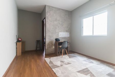 Casa para alugar com 182m², 2 quartos e 2 vagasEscritório